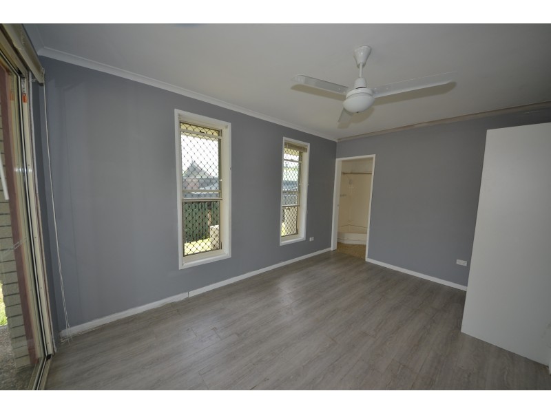 68 Mclaughlin St, Gracemere QLD 4702