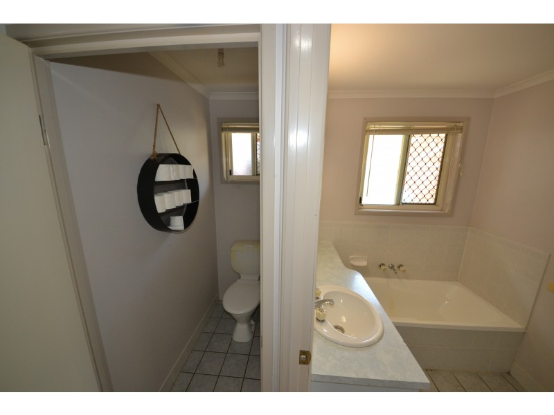 68 Mclaughlin St, Gracemere QLD 4702