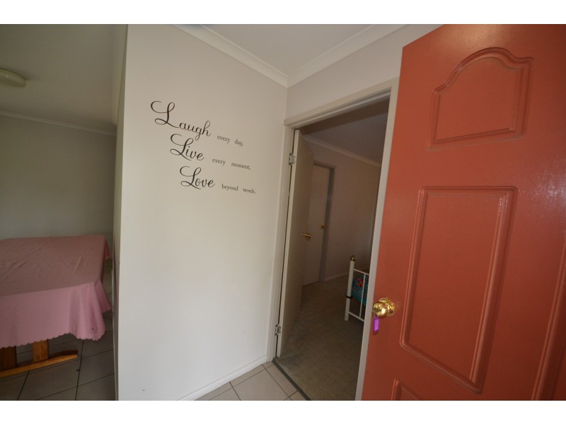 68 Mclaughlin St, Gracemere QLD 4702