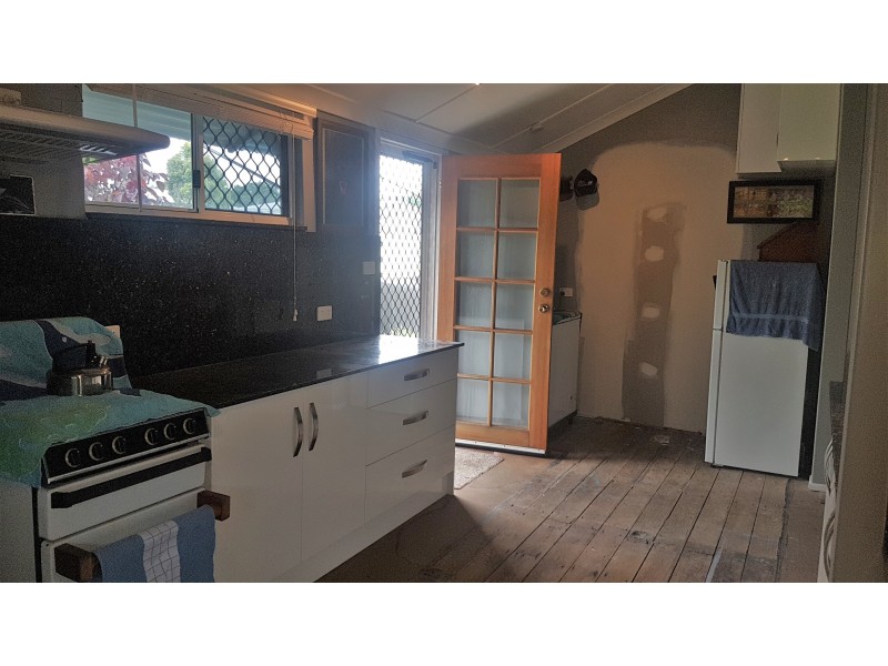 89 James St, Mount Morgan QLD 4714