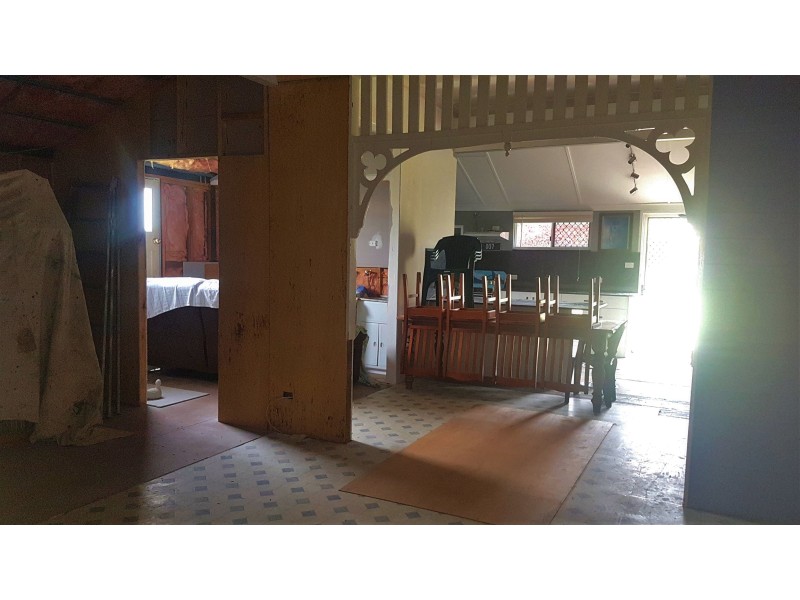 89 James St, Mount Morgan QLD 4714