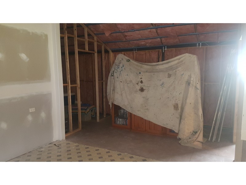89 James St, Mount Morgan QLD 4714