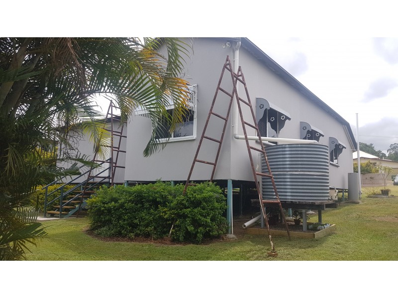 89 James St, Mount Morgan QLD 4714