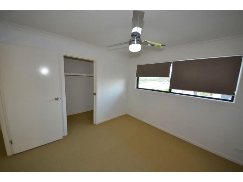 16 John Oxley Drive, Gracemere QLD 4702