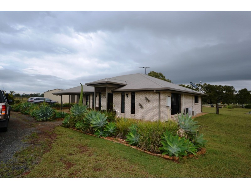 19 Robertson Road, Gracemere QLD 4702