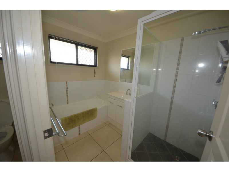 16 Joseph St, Gracemere QLD 4702