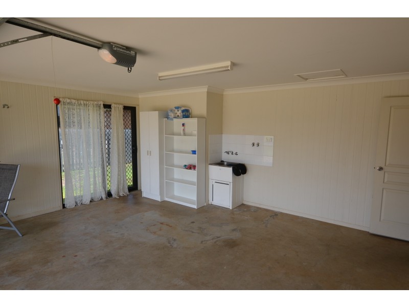16 Joseph St, Gracemere QLD 4702