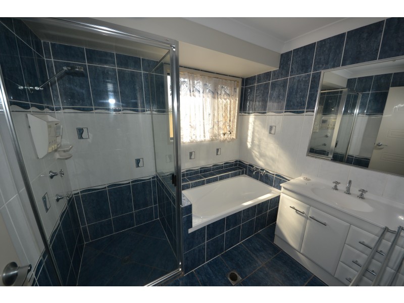 3 Gilmore Ct, Gracemere QLD 4702