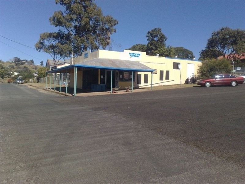 88 East Street, Mount Morgan QLD 4714
