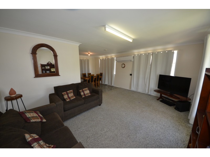 1 Schirmer Cl, Gracemere QLD 4702