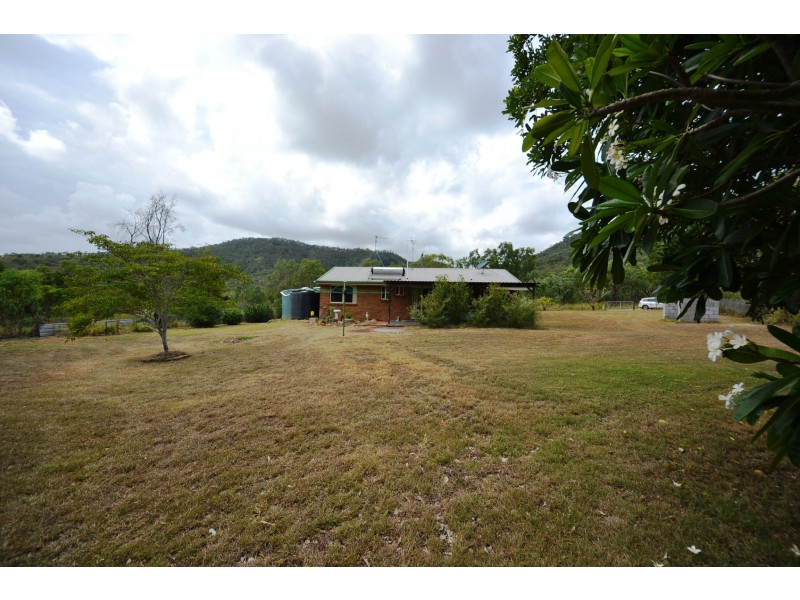 18 Dee Rd, Bouldercombe QLD 4702