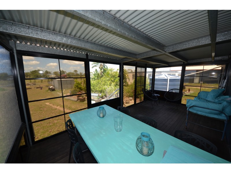 40 Sheehan Rd, Alton Downs QLD 4702