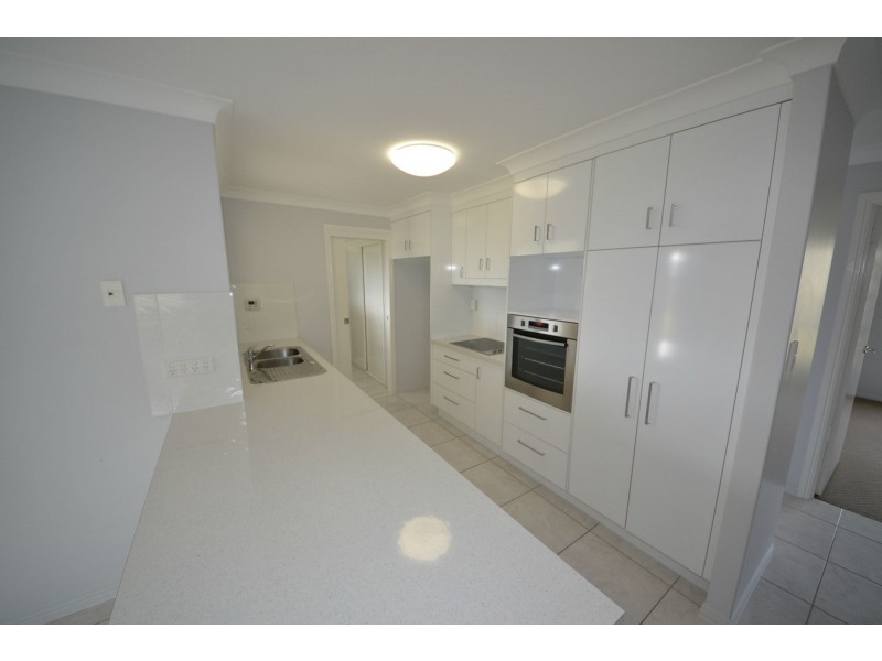 4 Boatwright Avenue, Gracemere QLD 4702