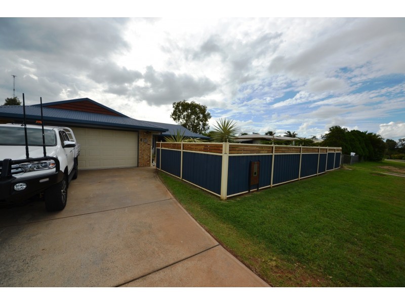 14 Buxton Dr, Gracemere QLD 4702