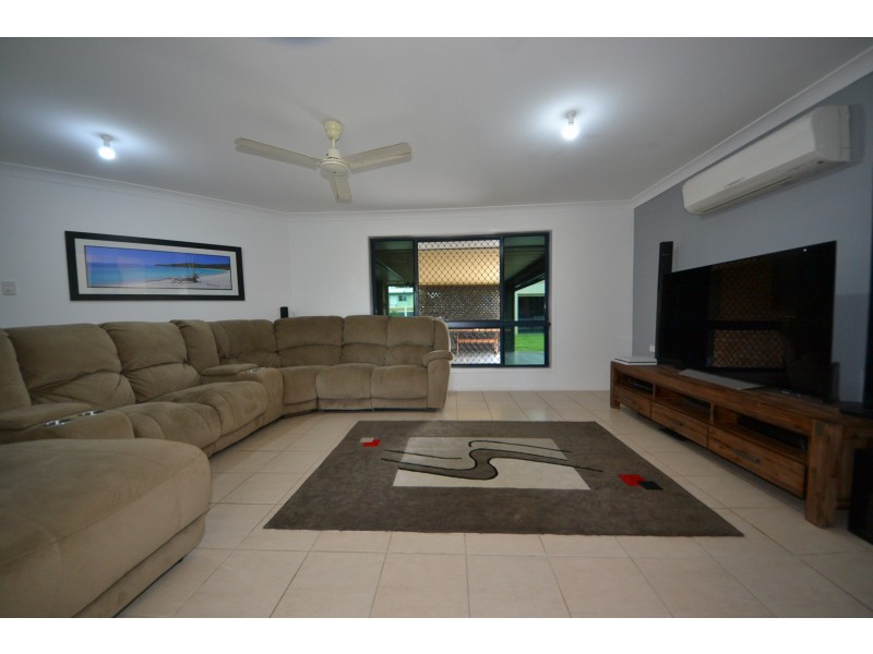 14 Buxton Dr, Gracemere QLD 4702