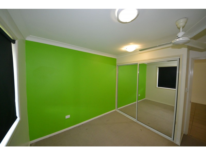 2/7 Poinciana Place, Gracemere QLD 4702