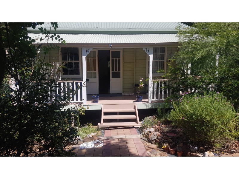 5 Rifle Range Rd, Walterhall QLD 4714