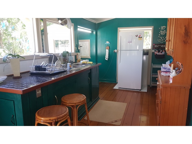 5 Rifle Range Rd, Walterhall QLD 4714
