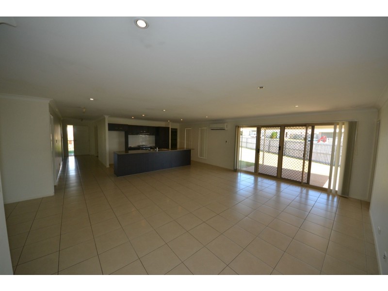 16 Doongarra Crescent, Gracemere QLD 4702
