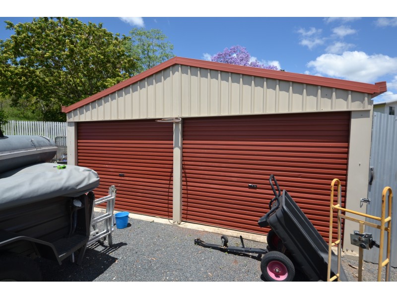 11 Perriman St, Gracemere QLD 4702