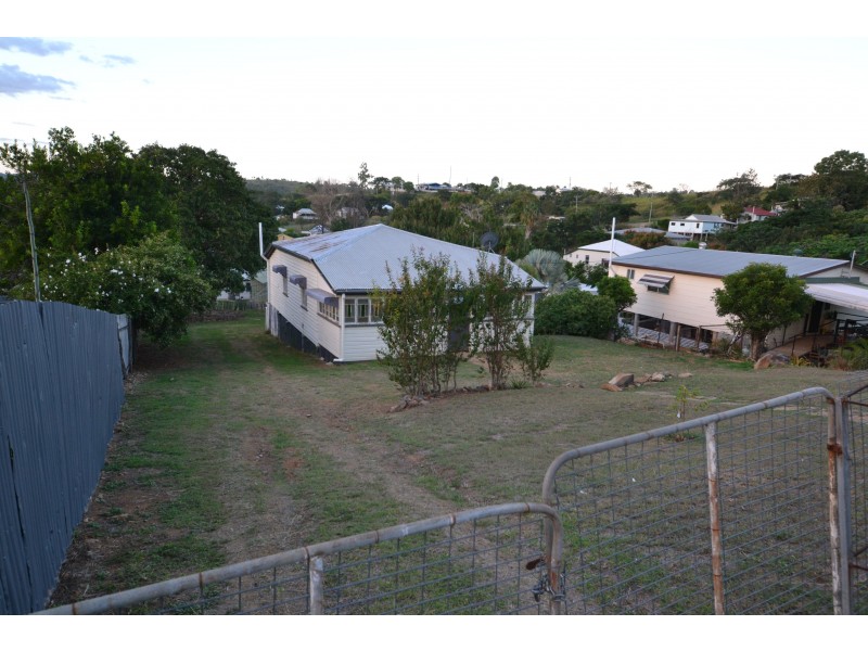 55 Darcy St, Mount Morgan QLD 4714