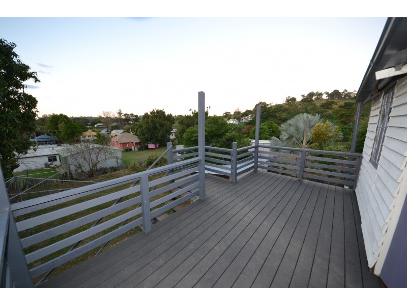 55 Darcy St, Mount Morgan QLD 4714