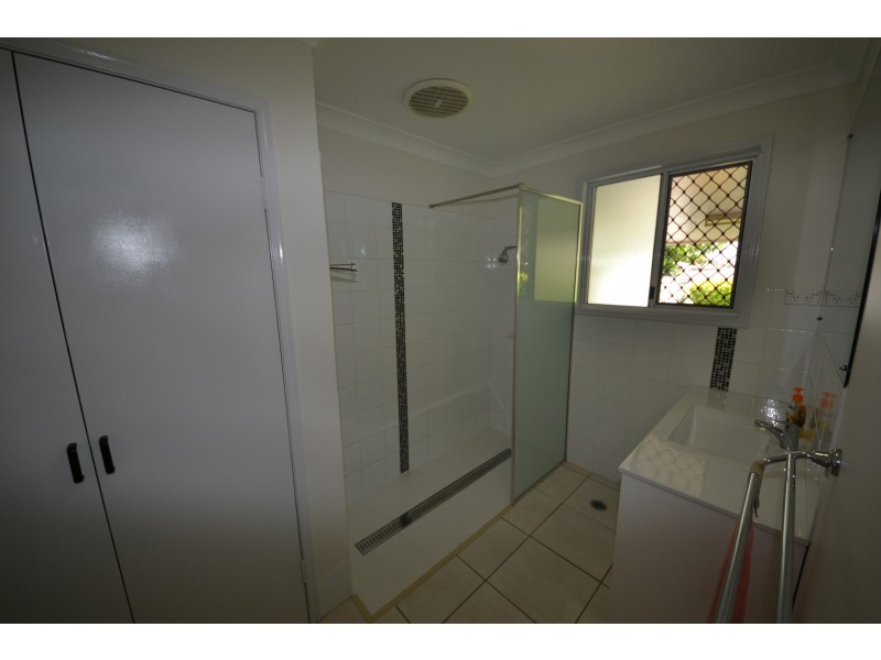 41 Cowan St, Gracemere QLD 4702