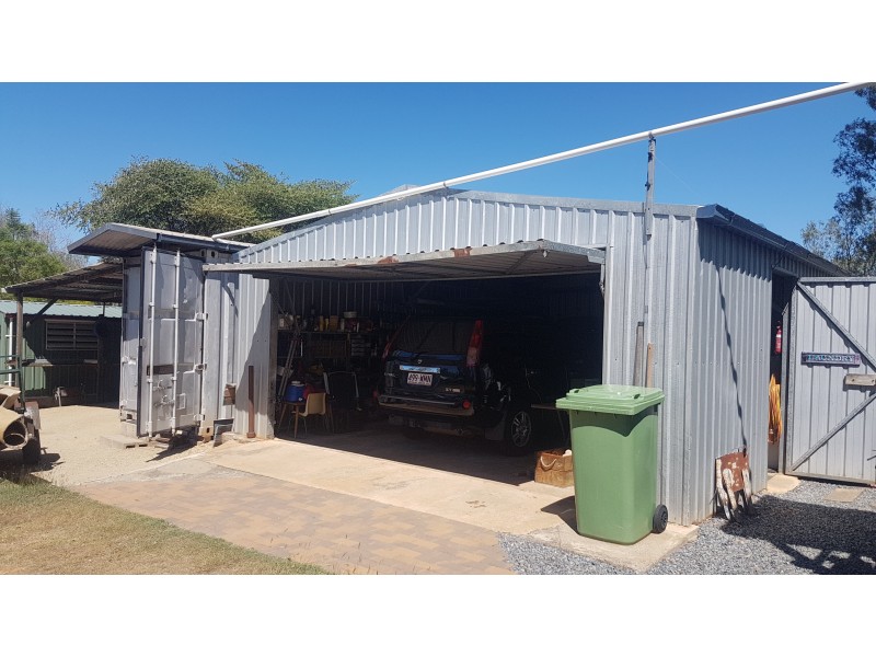 9 Smalls Rd, Hamilton Creek QLD 4714