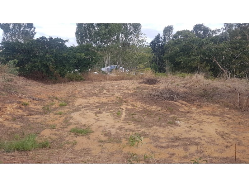 59 Grey St, Walterhall QLD 4714