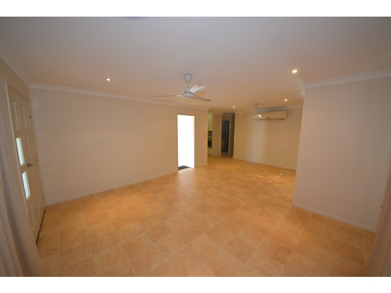 2/13 O’shanesy St, Gracemere QLD 4702