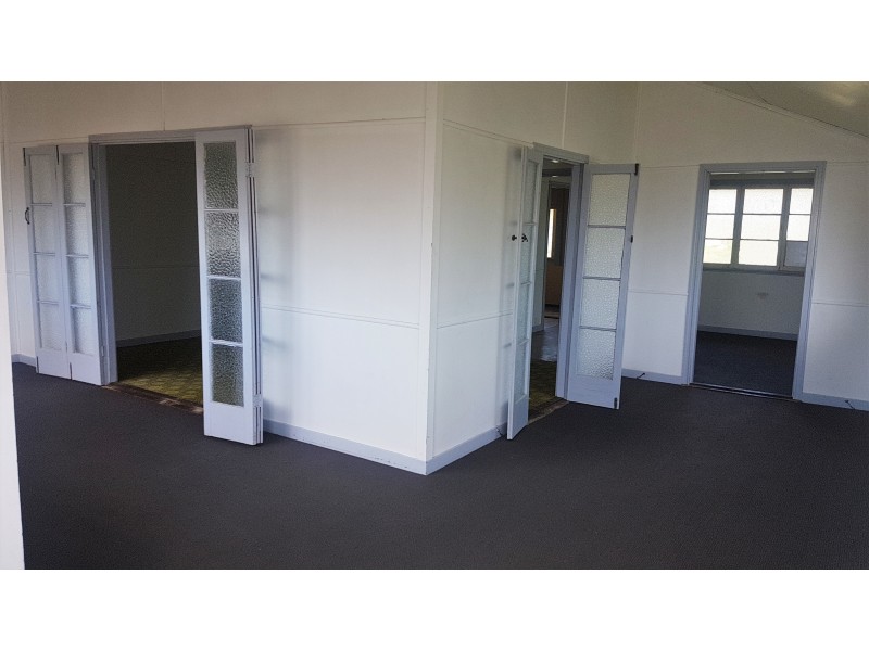 44 Dee St, Mount Morgan QLD 4714