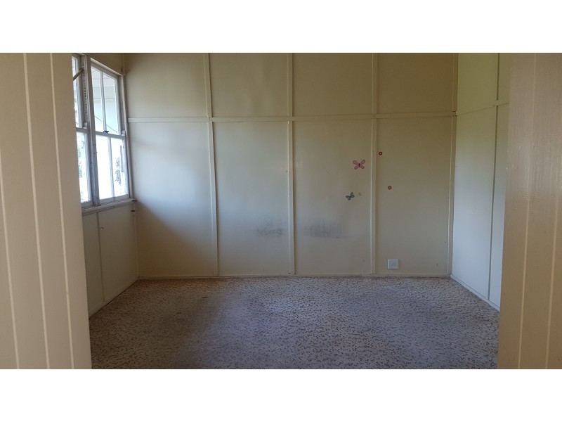 44 Dee St, Mount Morgan QLD 4714