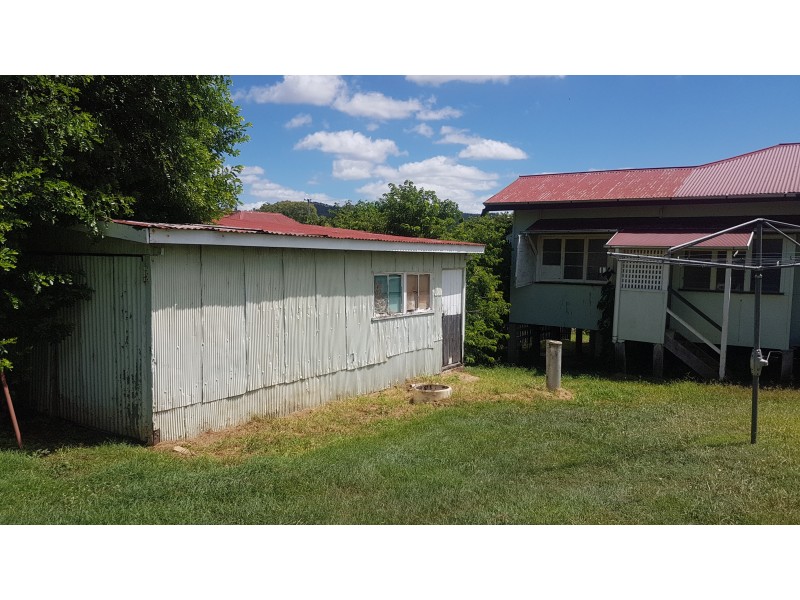 44 Dee St, Mount Morgan QLD 4714