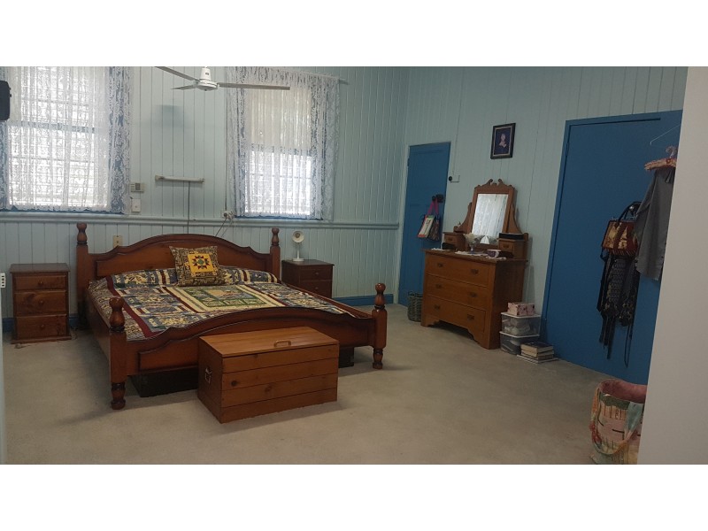5 Pheasant Creek Rd, Wowan QLD 4702