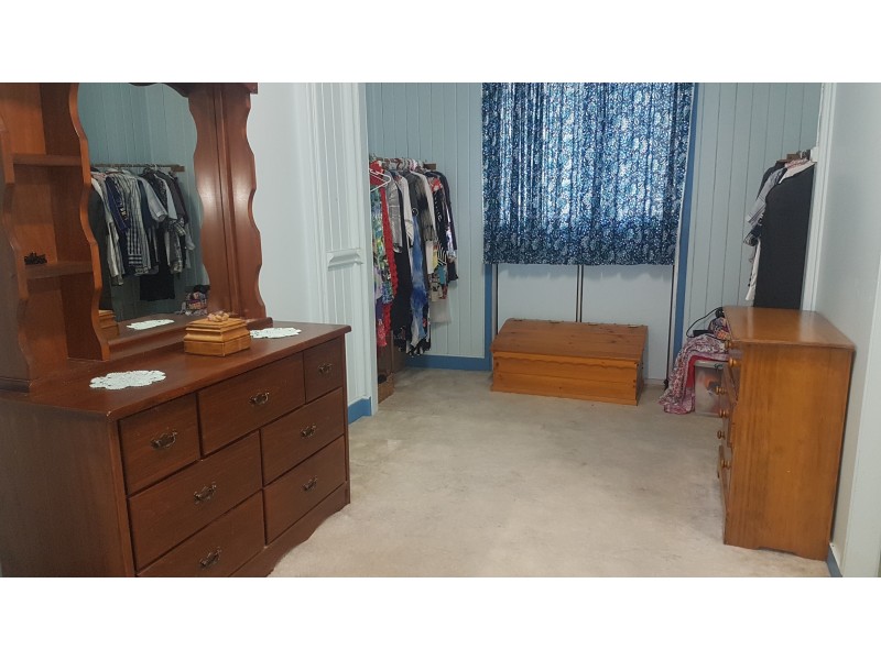 5 Pheasant Creek Rd, Wowan QLD 4702