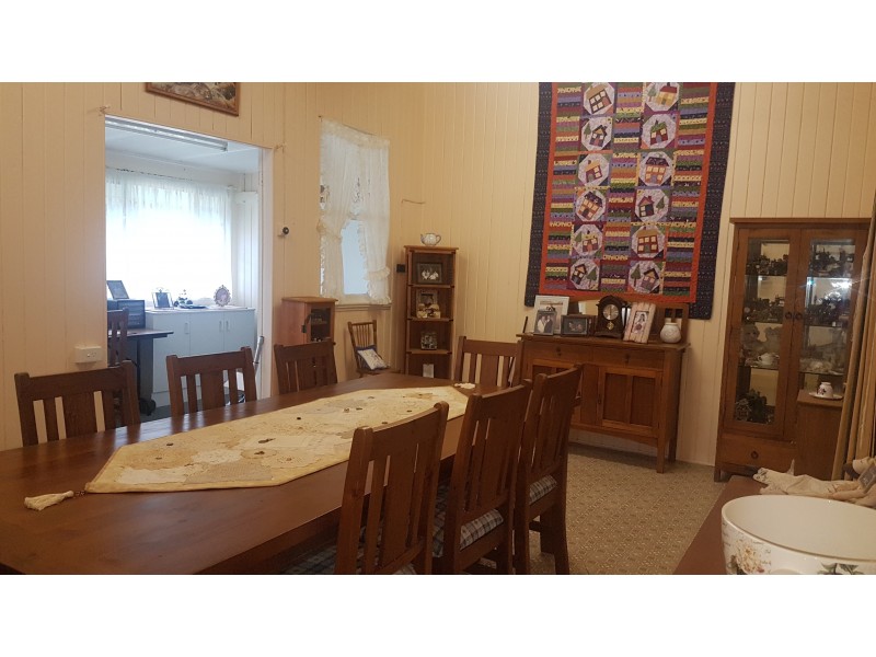5 Pheasant Creek Rd, Wowan QLD 4702