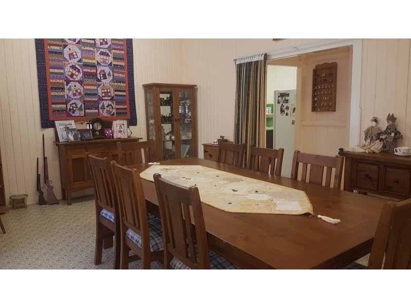 5 Pheasant Creek Rd, Wowan QLD 4702