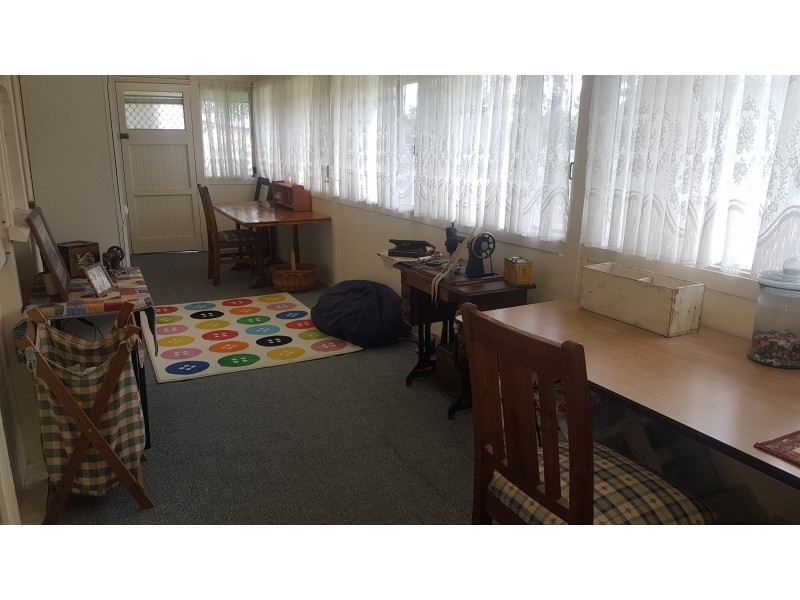 5 Pheasant Creek Rd, Wowan QLD 4702