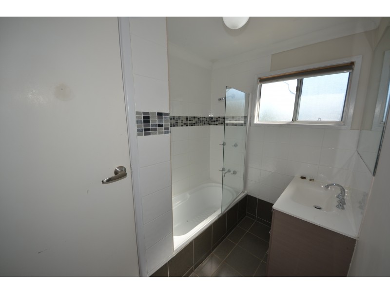 14 Reservoir St, Gracemere QLD 4702