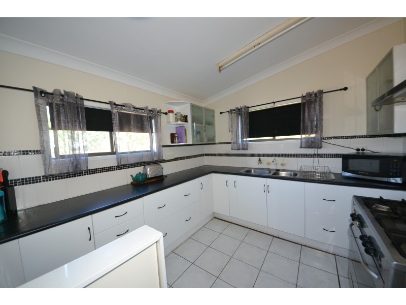 829 Lion Mountain Rd, Alton Downs QLD 4702