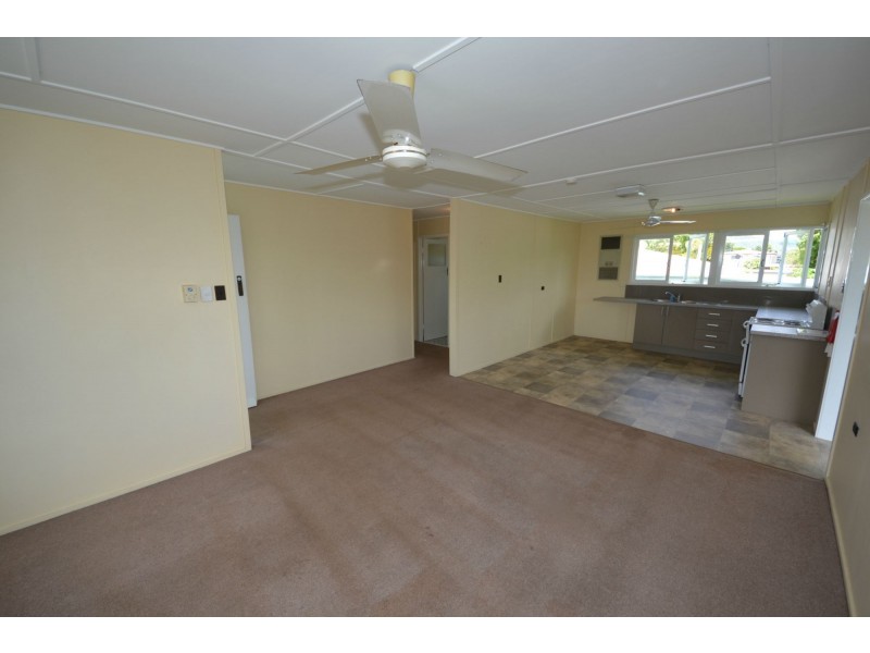 66 Alexandra Street, Park Avenue QLD 4701