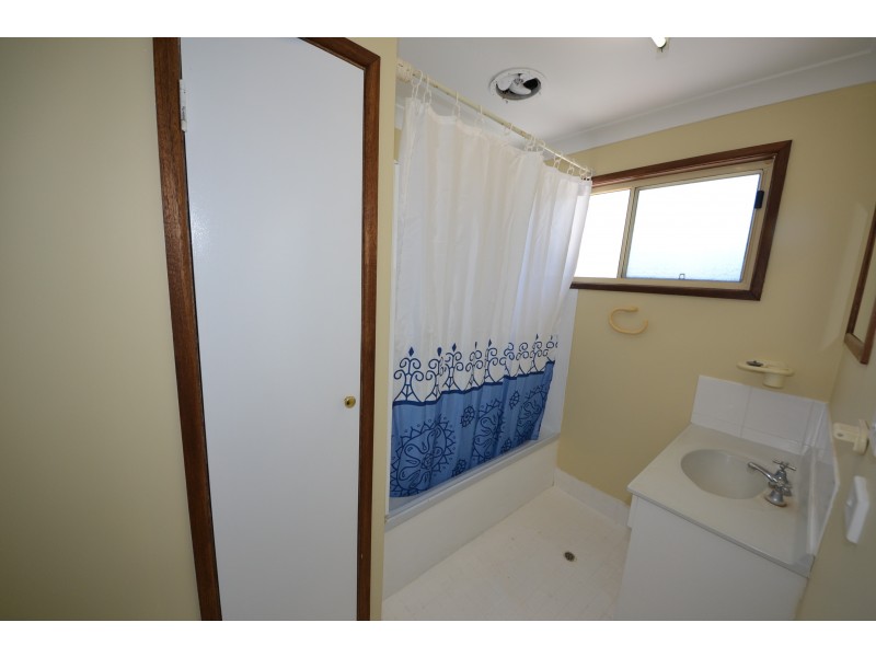 4 Kroombit Drive, Bouldercombe QLD 4702