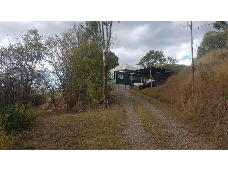 31 Black St, Mount Morgan QLD 4714