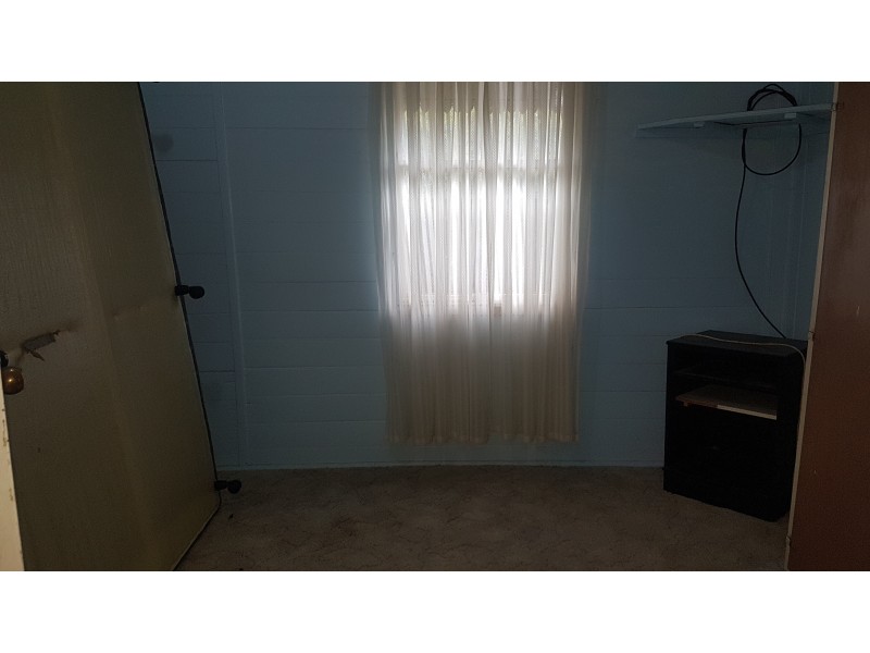 31 Black St, Mount Morgan QLD 4714