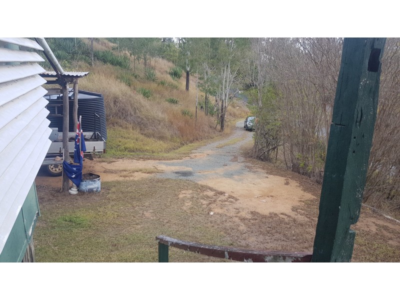 31 Black St, Mount Morgan QLD 4714