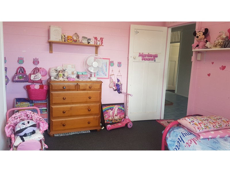 25 Coates St, Mount Morgan QLD 4714