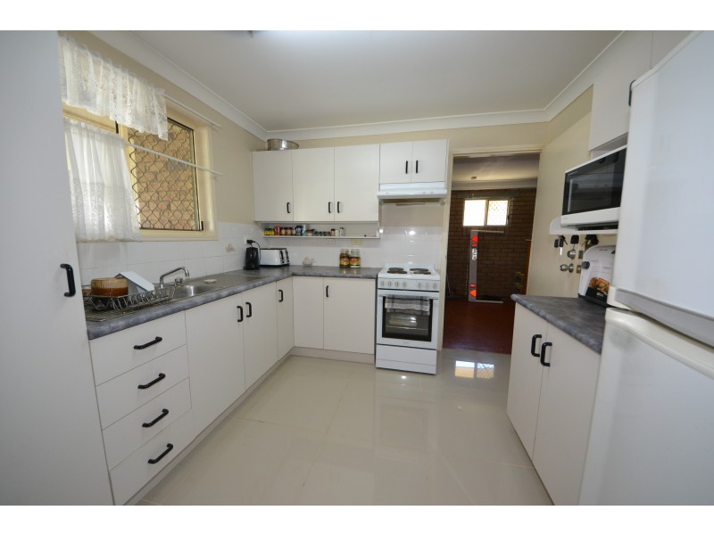 2 Rachel Drive, Parkhurst QLD 4702