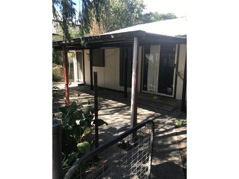 38 Gordon Street, Mount Morgan QLD 4714