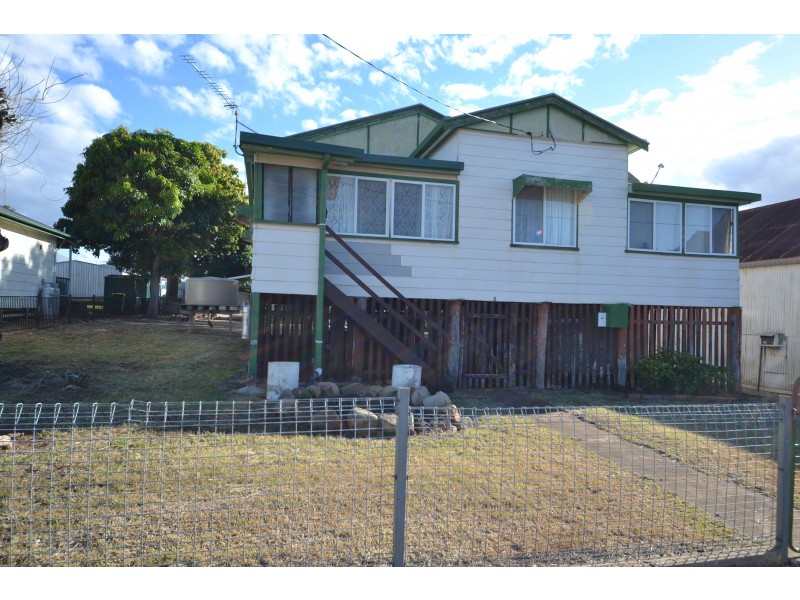 6 Cornes St, Mount Morgan QLD 4714