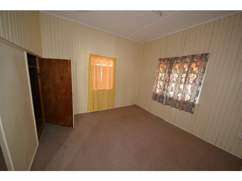 6 Cornes St, Mount Morgan QLD 4714